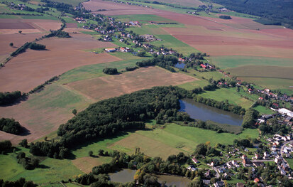 Blick von Südosten auf den Waschteich Reuth, Schrägluftbild (Foto: W. Riether, Archiv Naturschutz LfULG)